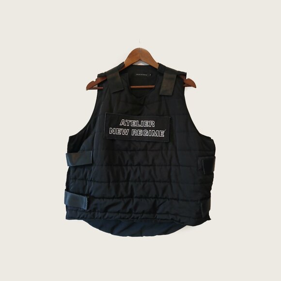 ATELIER NEW REGIME - Technical Velcro strap vest - Sz L - Picture 1 of 8